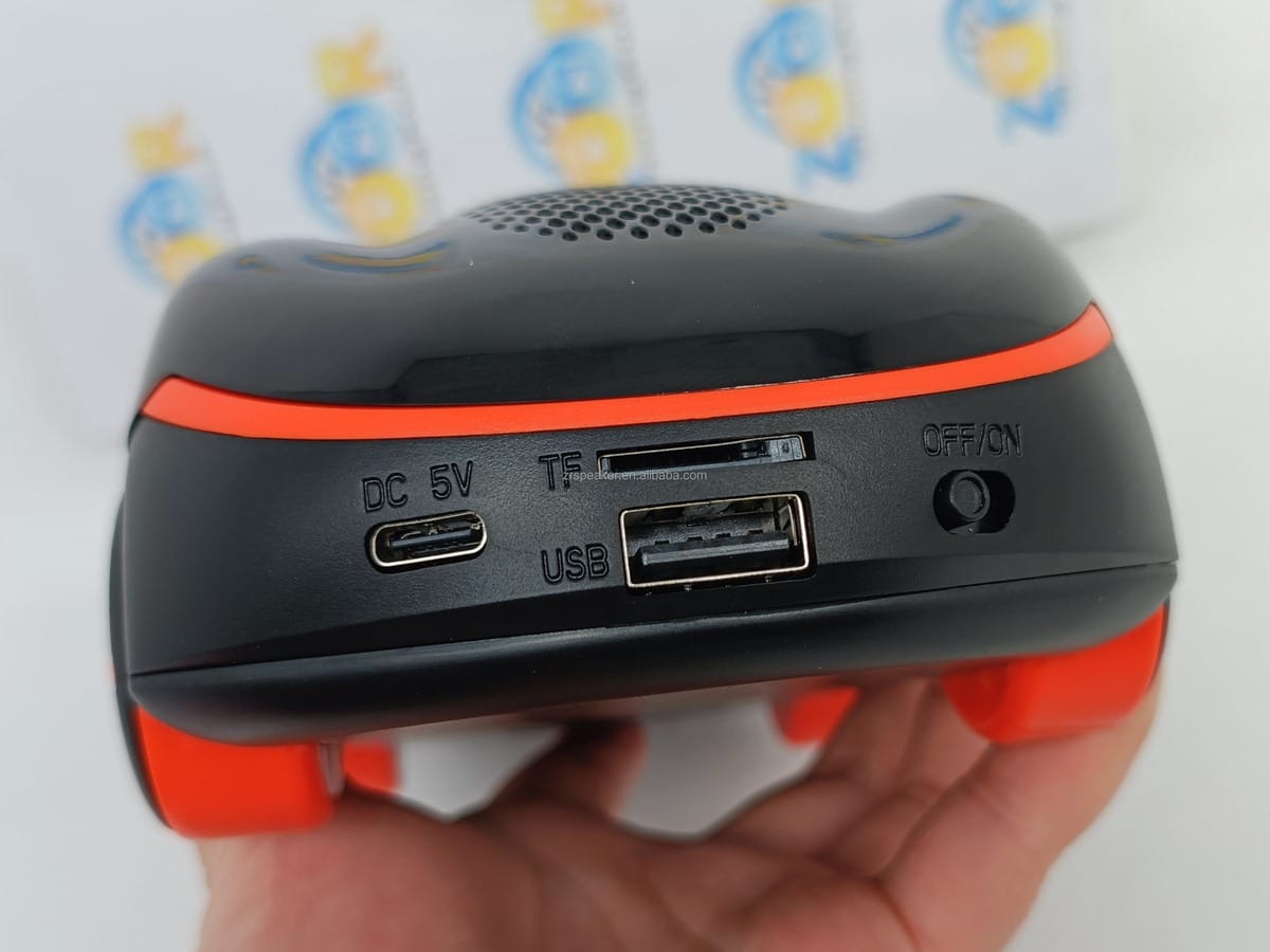 Carton Car-Shaped Home Audio Player Portable Wireless Blue Tooth Speakers - Image 5